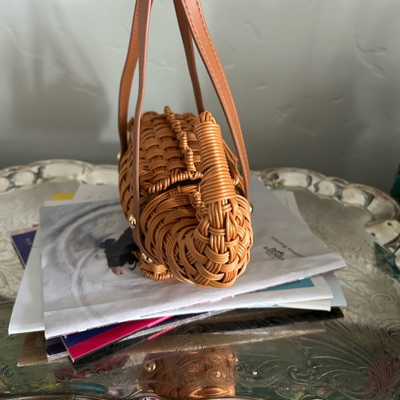 Tommy Bahama Tan Woven Alligator Mini Bag - Picture 9 of 9